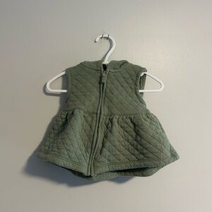 (3/$20) Carter's 3/6m green Quilted zip up hooded peplum Vest